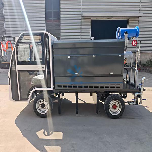 洒水车