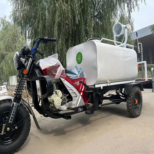 洒水车